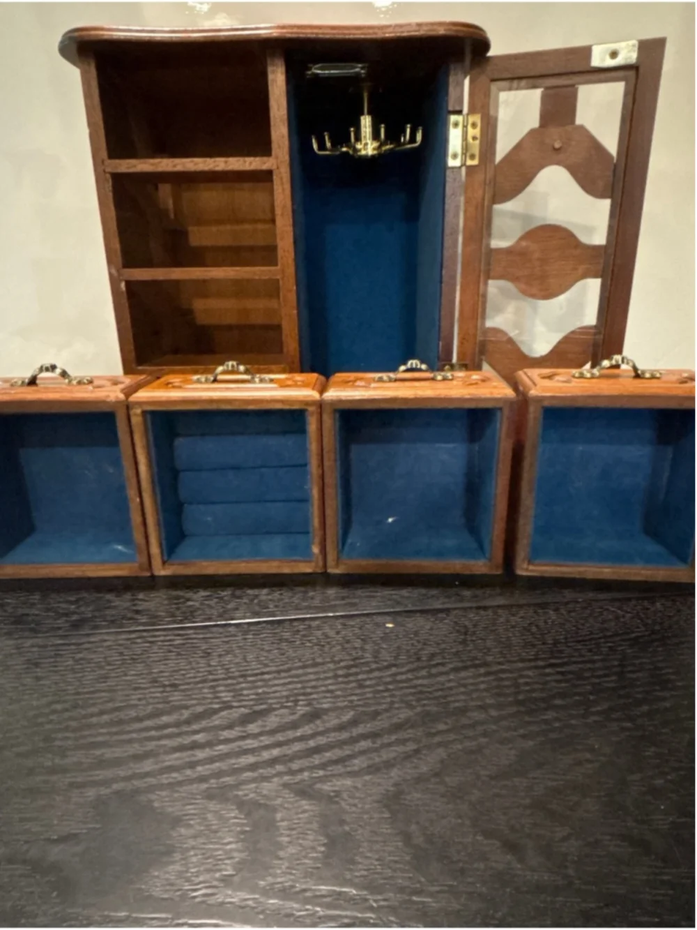 Vintage 1920s Wooden Musical Jewelry Box with Brass Accents - Brown. WORKING!